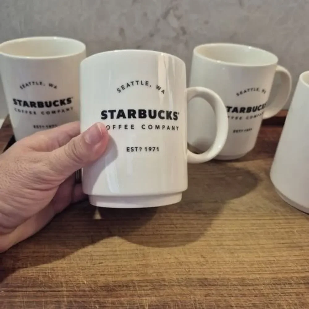 Starbucks this lot